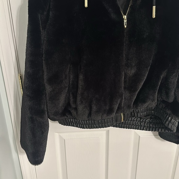 Zara Jacket - Picture 3 of 12